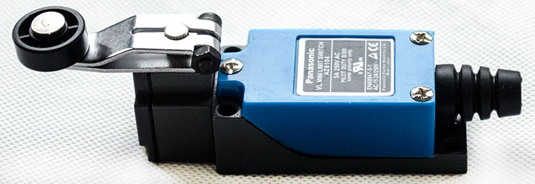 PANASONIC AZ Series Limit Switch  With Roller Arm  Model: AZ8104